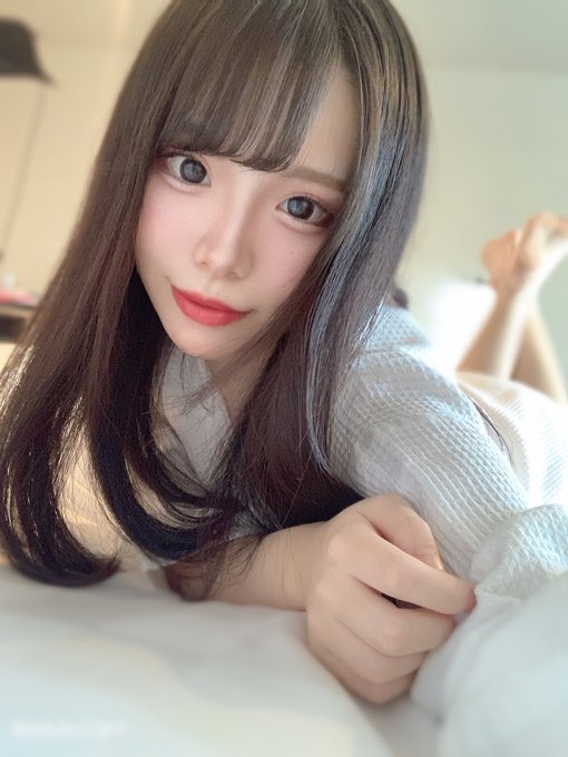 性癖好惊人!C罩杯关西名校女大生“铃音杏夏”AV出道!