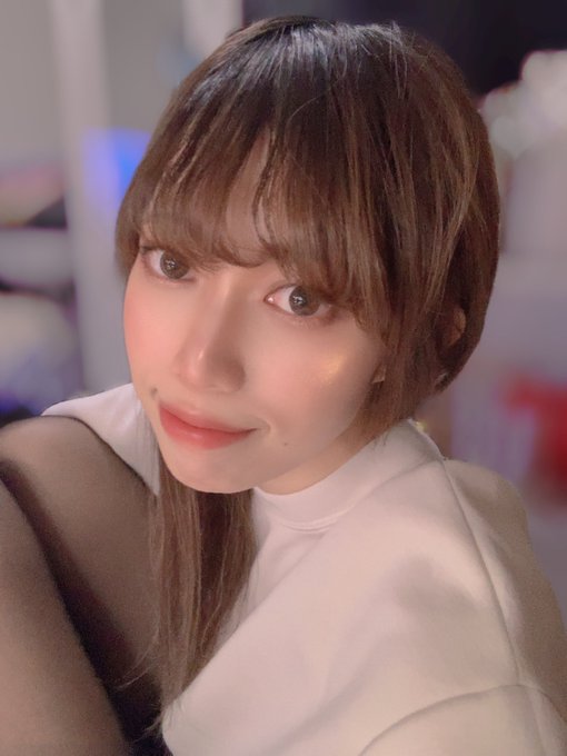 巨人级! 180公分高日菲混血美女「木下玛莉润」AV出道,还是年收高达1300万的女强人?!