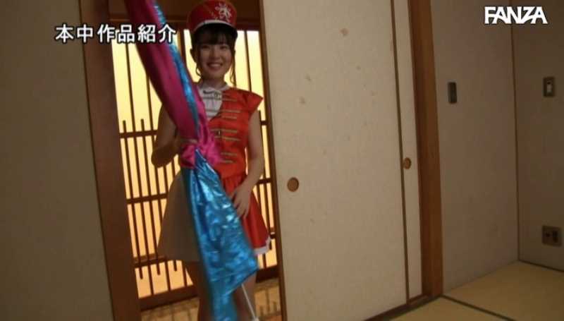 帅气x可爱! 乐仪队女大生「仲泽百华」两种风味一次满足!