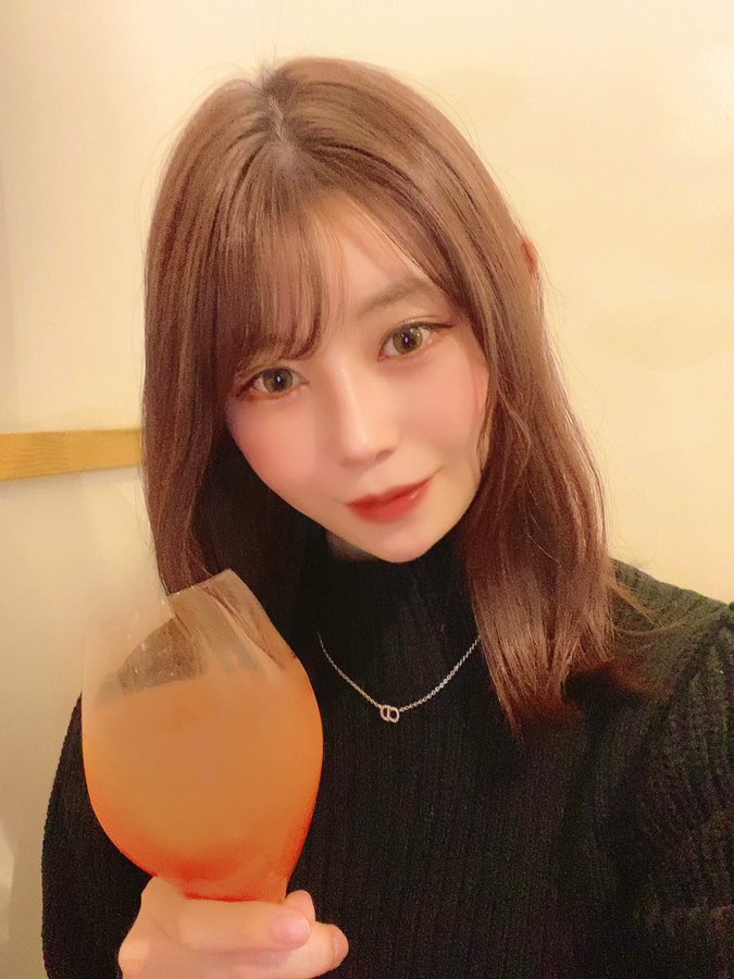 东西半球蹦出! E罩杯火辣新人「二见玲」推特福利挑战童贞杀毛衣辣翻粉丝!