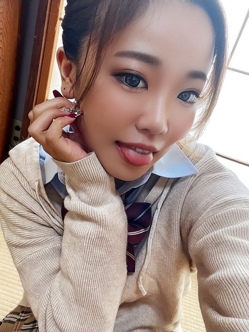 性感小麦肌!D罩杯黑肉辣妹“浜边安娜”AV出道全因肺炎疫情!