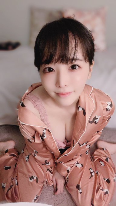 超火辣开胸洋装! G罩杯气质新人AV女优「三宫椿」庆推特2万追踪福利照洗版啦!