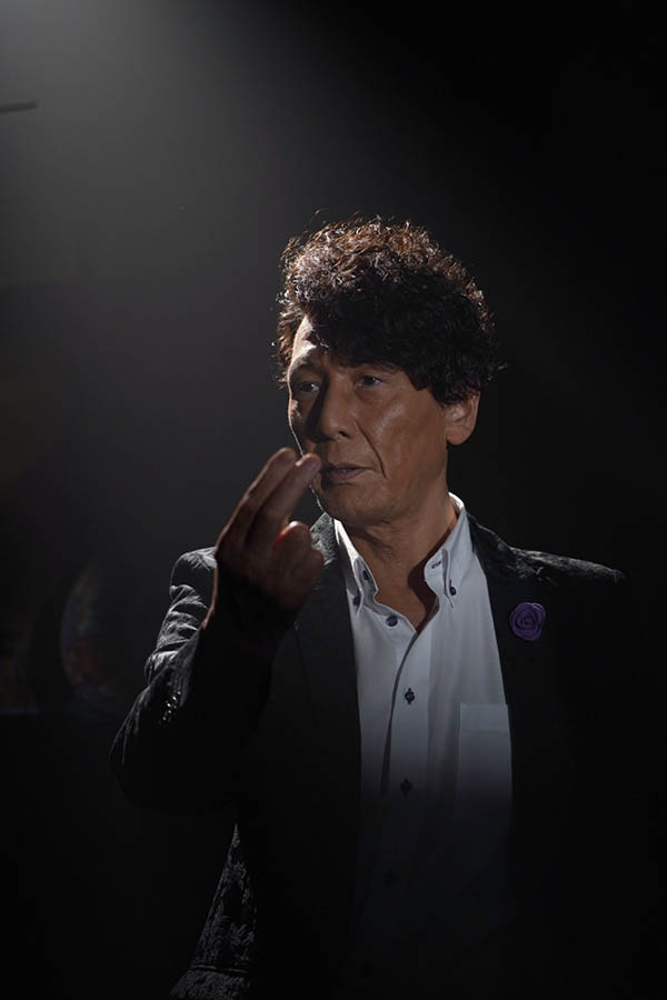 64岁加藤鹰自爆五年没做爱!实测金手指「20秒160下」宝刀未老