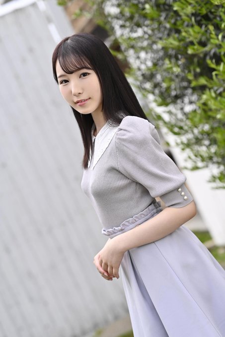 天使的微笑!C罩杯气质美少女“香水纯”S1专属AV出道!