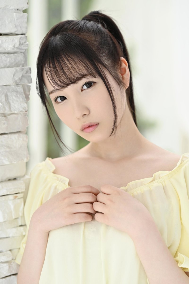天使的微笑!C罩杯气质美少女“香水纯”S1专属AV出道!