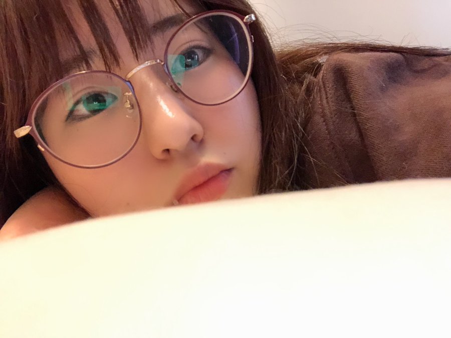 周末限定! 现役F罩杯OL「吉永好美」兼职AV出道!