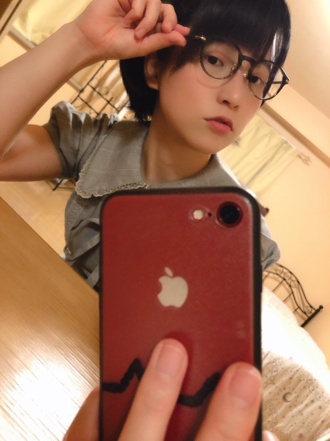 短发巨乳! F罩杯兽医系女大生「柏木亚美」出道撞脸日本人气偶像中心成员!