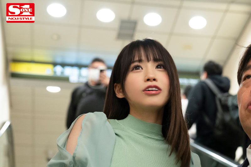未歩なな(未步奈奈):我觉得自己离TOP女优的目标还很远⋯