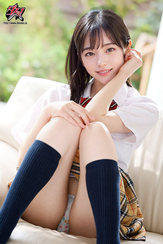 从昭和到令和时代最可爱的美少女!她是片商的秘密兵器! ...