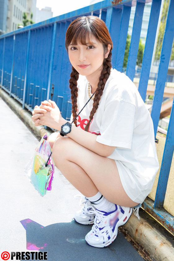 魅惑卧蚕!D罩杯黑长直美少女“安藤萌爱”推特自爆偶像时代青涩模样!