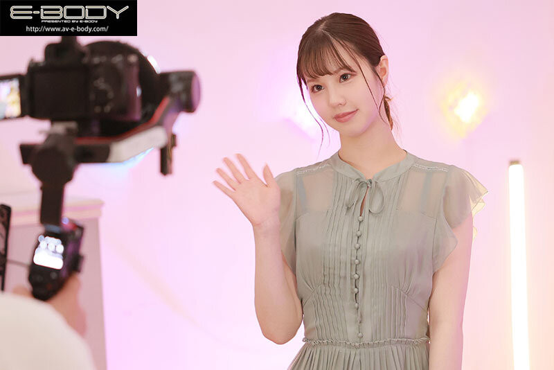 哪泥？E-BODY这位业界最强脸蛋的巨乳混血美少女竟然是三年不见的她？ ...