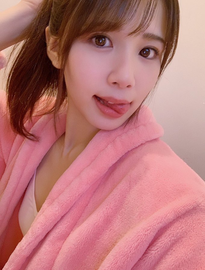 翘臀美乳!D罩杯前学生会长“花崎心春”AV出道!坦言最爱大叔熟男魅力!