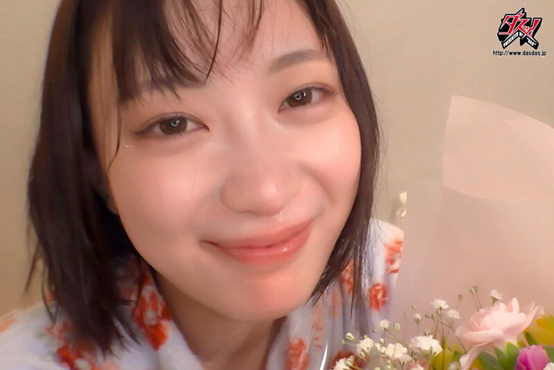 哭完以后就笑了⋯这不是美谷朱音的引退作、而是毕业了！ ...
