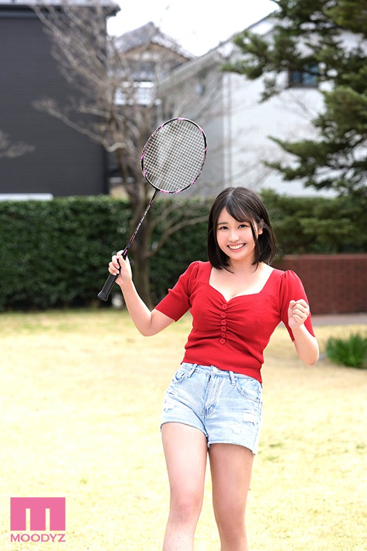 热爱羽球与美食!丰满G罩杯女大生「成宫惠梨香」AV出道只因想受男生欢迎!