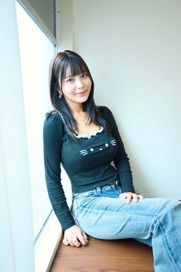 粉丝信忘了带走！福田ゆあ(福田悠亚)被妈妈抓到的！