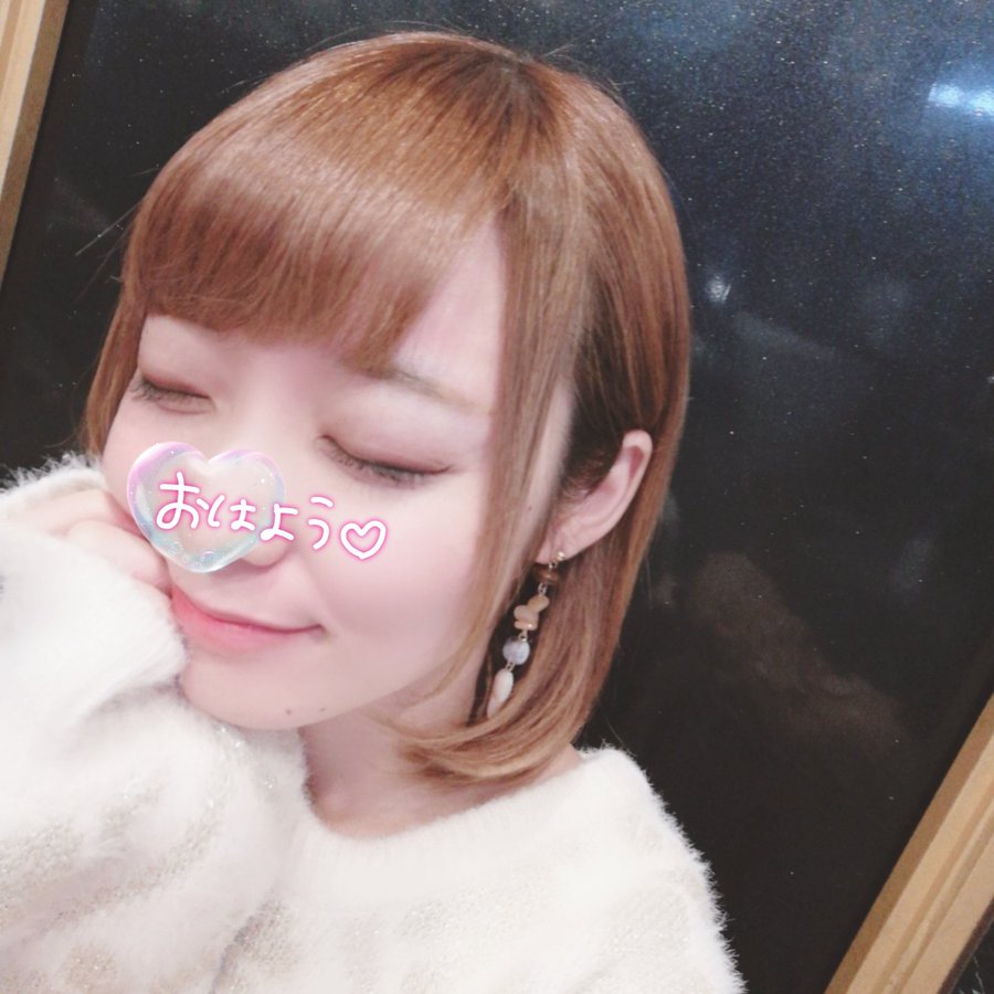 娇小可爱! 小只马美少女新人「雨宫萌奈」公开体重秘密,粉丝傻问:是体温吗?