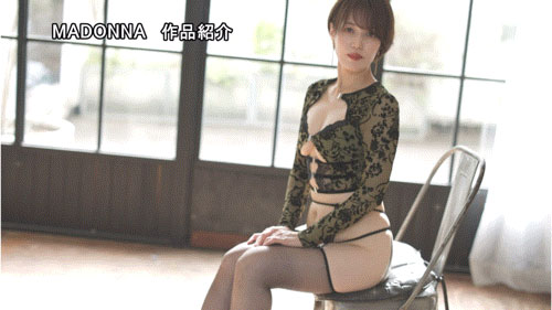 革新的Face！理想的Style！人妻界的女皇就此诞生！