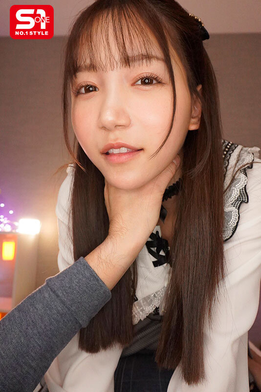 超想要帮我打手枪的「美乳美少女」,跟着我回家「要做什么都可以」!
