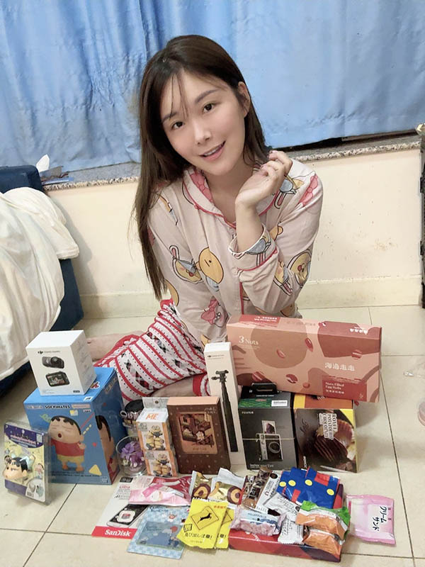 宏福苑恶火!「香港第一AV女优」素海霖捐款遭呛 拍片暴怒反击了