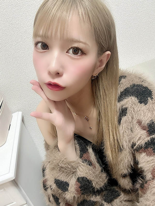和出道时长得不一样了?円井萌香(圆井萌华)这么说⋯