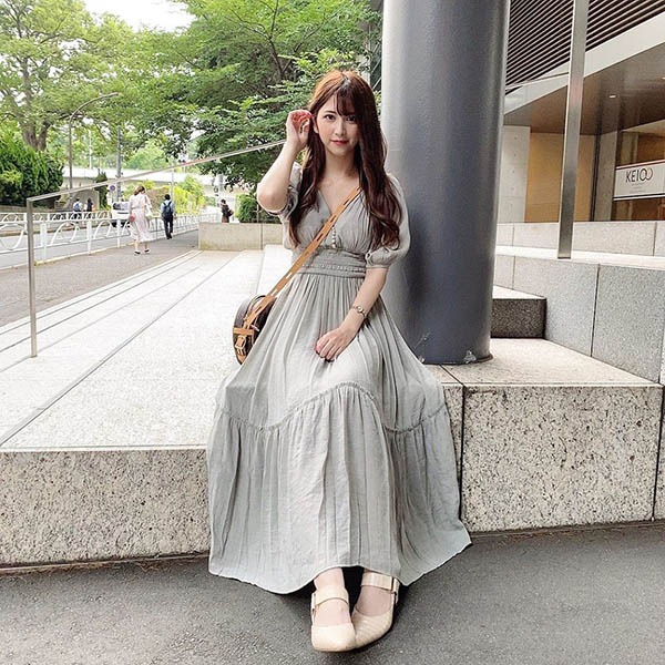 八月最大物! F罩杯火辣美少女新人「七森莉莉」无畏前多栖艺人身份AV出道!