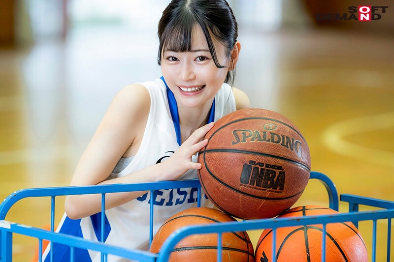 健康美体笑容可掬!响乃うた(响乃诗)的青春时代就是要榨干向理来! ...