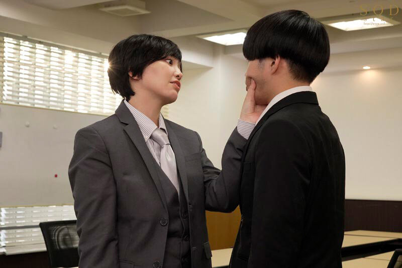 变男又变女!狗屎长官恋渕ももな(恋渕桃菜)成了办公室共有玩偶! ...