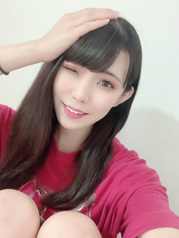 气质长发！ 短小精悍的小只马美少女「浅见玲奈」！