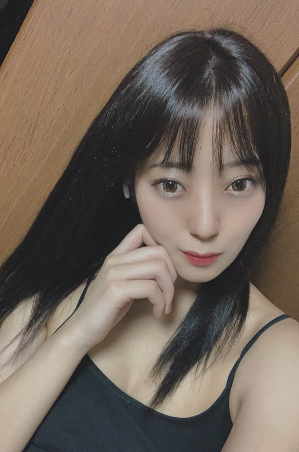 长腿巨乳！ 174公分高F罩杯新人AV女优「希望美」明天出道！
